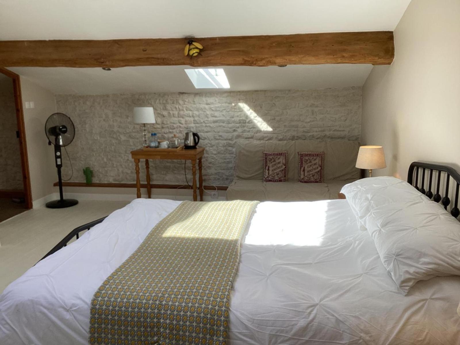 La Ruche Bed & Breakfast Paizay-Naudouin-Embourie Dış mekan fotoğraf