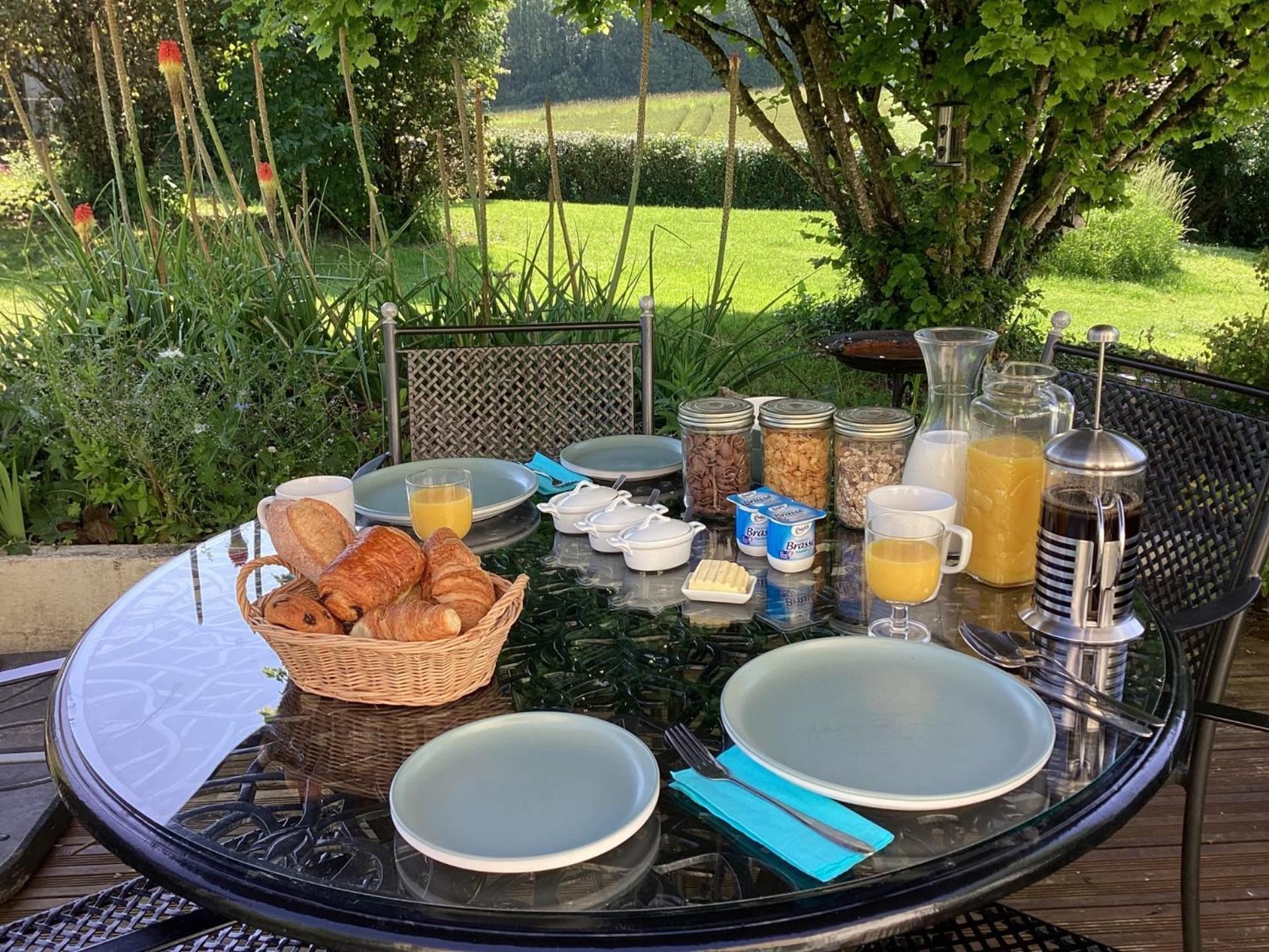 La Ruche Bed & Breakfast Paizay-Naudouin-Embourie Dış mekan fotoğraf